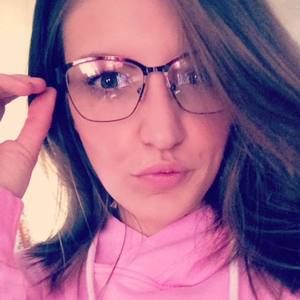 Meet your Posher, Alyssa